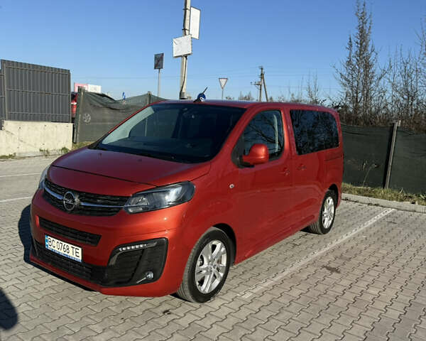 Помаранчевий Опель Zafira Life, об'ємом двигуна 2 л та пробігом 15 тис. км за 26000 $, фото 1 на Automoto.ua