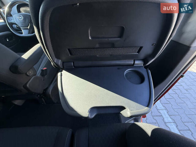 Помаранчевий Опель Zafira Life, об'ємом двигуна 2 л та пробігом 15 тис. км за 26000 $, фото 40 на Automoto.ua