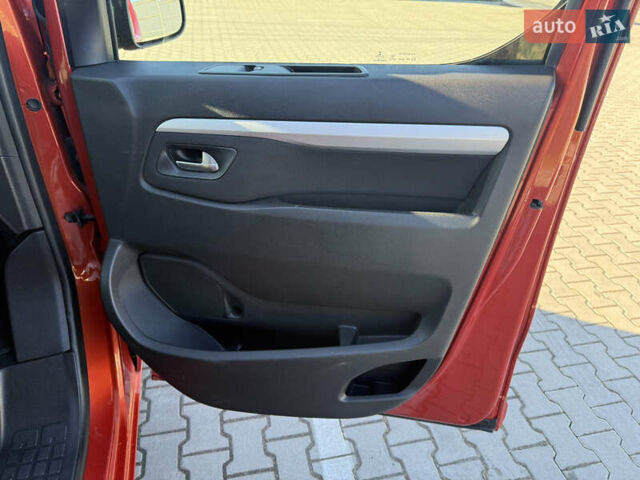 Помаранчевий Опель Zafira Life, об'ємом двигуна 2 л та пробігом 15 тис. км за 26000 $, фото 32 на Automoto.ua