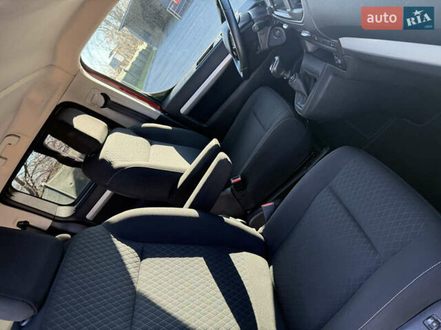 Помаранчевий Опель Zafira Life, об'ємом двигуна 2 л та пробігом 15 тис. км за 26000 $, фото 34 на Automoto.ua