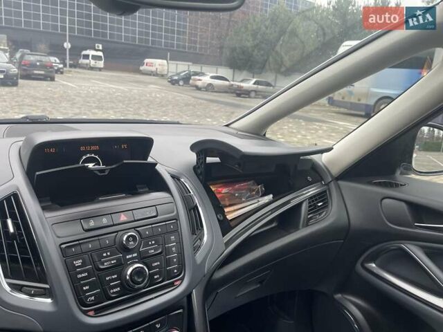 Білий Опель Zafira Tourer, об'ємом двигуна 2 л та пробігом 187 тис. км за 9450 $, фото 55 на Automoto.ua