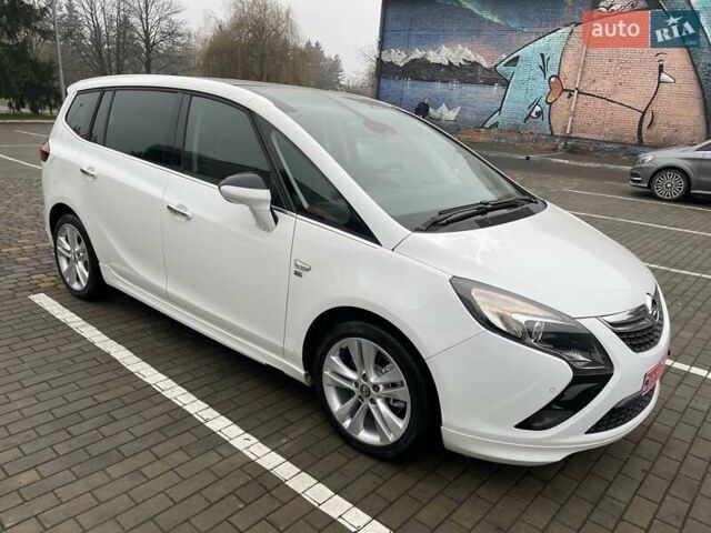 Білий Опель Zafira Tourer, об'ємом двигуна 2 л та пробігом 187 тис. км за 9450 $, фото 71 на Automoto.ua