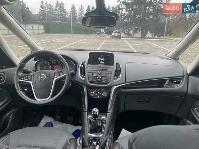 Білий Опель Zafira Tourer, об'ємом двигуна 2 л та пробігом 187 тис. км за 9450 $, фото 19 на Automoto.ua