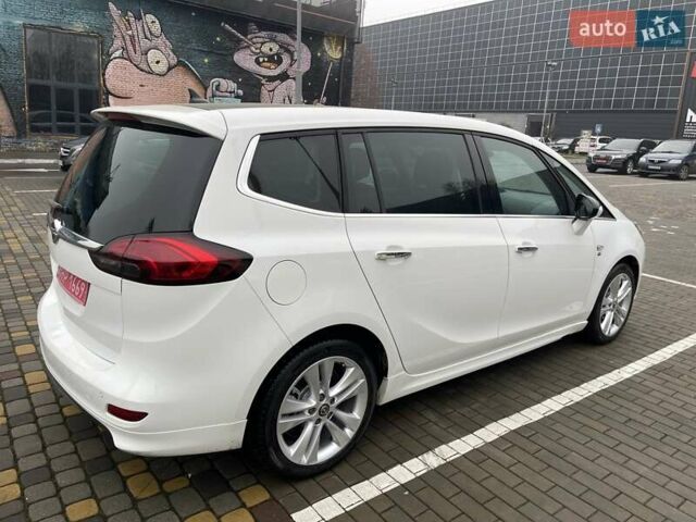 Білий Опель Zafira Tourer, об'ємом двигуна 2 л та пробігом 187 тис. км за 9450 $, фото 74 на Automoto.ua