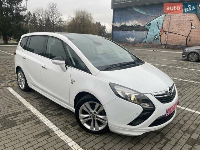 Белый Опель Zafira Tourer, объемом двигателя 2 л и пробегом 187 тыс. км за 9450 $, фото 80 на Automoto.ua