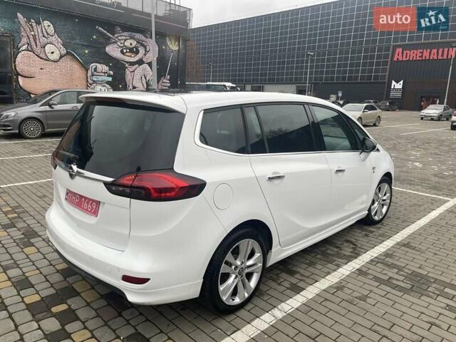 Белый Опель Zafira Tourer, объемом двигателя 2 л и пробегом 187 тыс. км за 9450 $, фото 83 на Automoto.ua