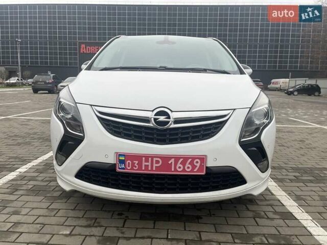 Белый Опель Zafira Tourer, объемом двигателя 2 л и пробегом 187 тыс. км за 9450 $, фото 13 на Automoto.ua