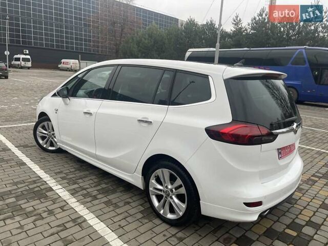 Белый Опель Zafira Tourer, объемом двигателя 2 л и пробегом 187 тыс. км за 9450 $, фото 78 на Automoto.ua