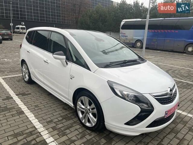 Белый Опель Zafira Tourer, объемом двигателя 2 л и пробегом 187 тыс. км за 9450 $, фото 19 на Automoto.ua