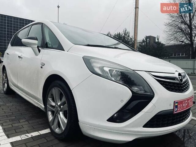 Белый Опель Zafira Tourer, объемом двигателя 2 л и пробегом 187 тыс. км за 9850 $, фото 20 на Automoto.ua