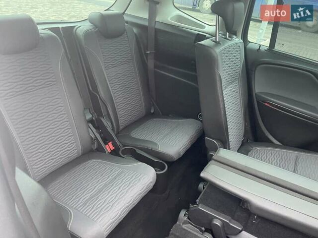 Білий Опель Zafira Tourer, об'ємом двигуна 2 л та пробігом 187 тис. км за 9450 $, фото 33 на Automoto.ua