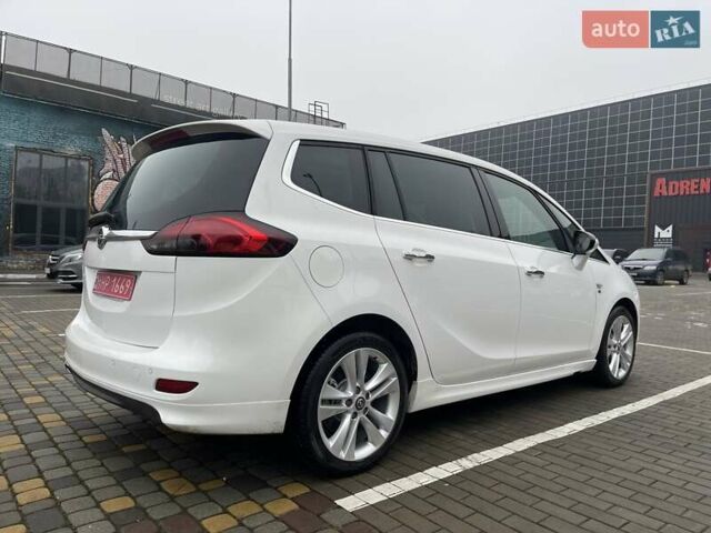 Білий Опель Zafira Tourer, об'ємом двигуна 2 л та пробігом 187 тис. км за 9450 $, фото 75 на Automoto.ua
