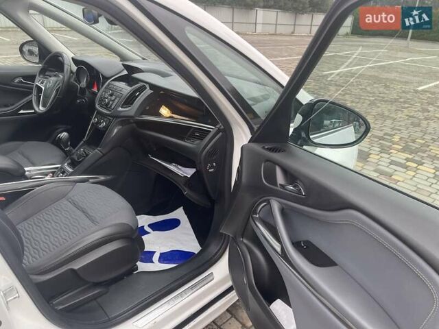 Білий Опель Zafira Tourer, об'ємом двигуна 2 л та пробігом 187 тис. км за 9450 $, фото 23 на Automoto.ua