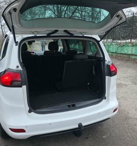 Білий Опель Zafira Tourer, об'ємом двигуна 1.4 л та пробігом 215 тис. км за 8700 $, фото 21 на Automoto.ua