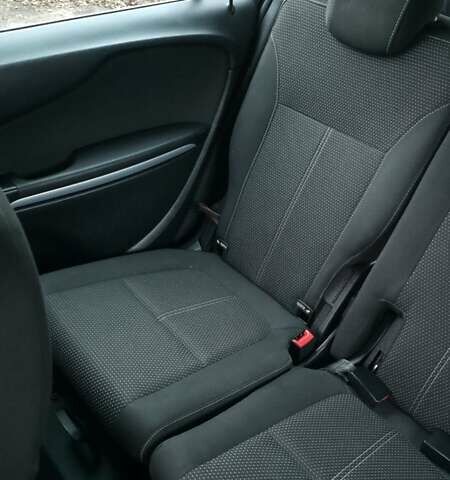 Білий Опель Zafira Tourer, об'ємом двигуна 1.4 л та пробігом 215 тис. км за 8700 $, фото 10 на Automoto.ua