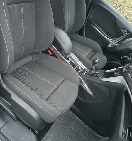 Білий Опель Zafira Tourer, об'ємом двигуна 1.4 л та пробігом 215 тис. км за 8700 $, фото 18 на Automoto.ua