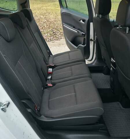 Білий Опель Zafira Tourer, об'ємом двигуна 1.4 л та пробігом 215 тис. км за 8700 $, фото 20 на Automoto.ua