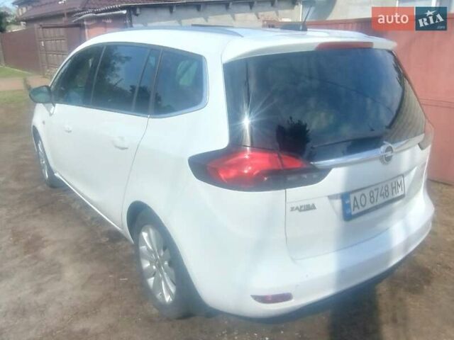 Белый Опель Zafira Tourer, объемом двигателя 1.6 л и пробегом 213 тыс. км за 10799 $, фото 33 на Automoto.ua