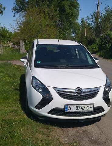 Білий Опель Zafira Tourer, об'ємом двигуна 1.6 л та пробігом 219 тис. км за 8000 $, фото 15 на Automoto.ua