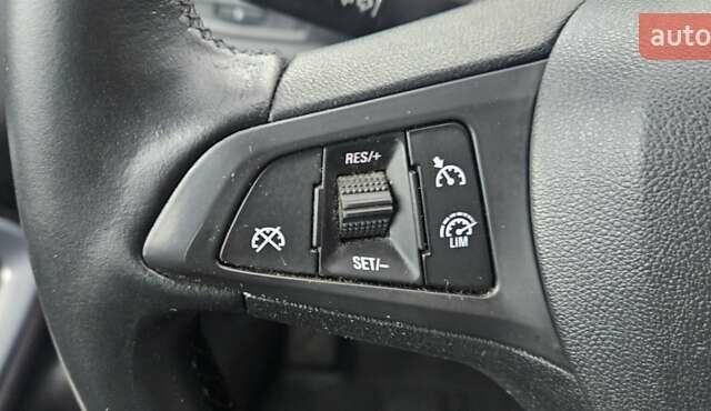 Бежевый Опель Zafira Tourer, объемом двигателя 2 л и пробегом 280 тыс. км за 12500 $, фото 17 на Automoto.ua