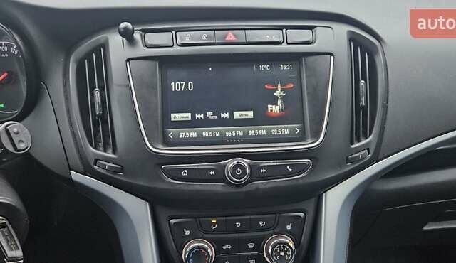 Бежевый Опель Zafira Tourer, объемом двигателя 2 л и пробегом 280 тыс. км за 12500 $, фото 18 на Automoto.ua