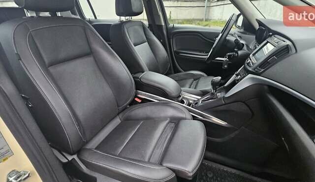 Бежевый Опель Zafira Tourer, объемом двигателя 2 л и пробегом 280 тыс. км за 12500 $, фото 35 на Automoto.ua