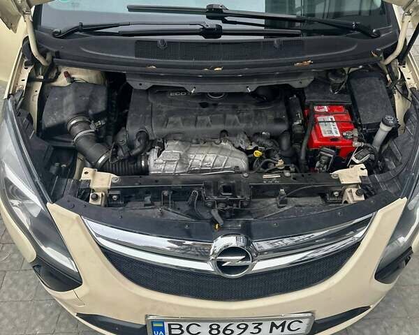 Бежевый Опель Zafira Tourer, объемом двигателя 2 л и пробегом 310 тыс. км за 7400 $, фото 10 на Automoto.ua