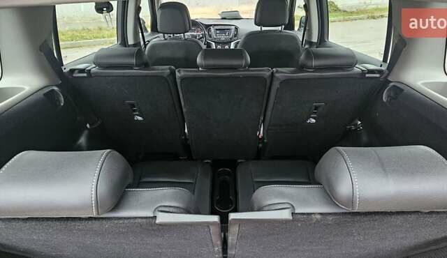 Бежевый Опель Zafira Tourer, объемом двигателя 2 л и пробегом 280 тыс. км за 12500 $, фото 26 на Automoto.ua