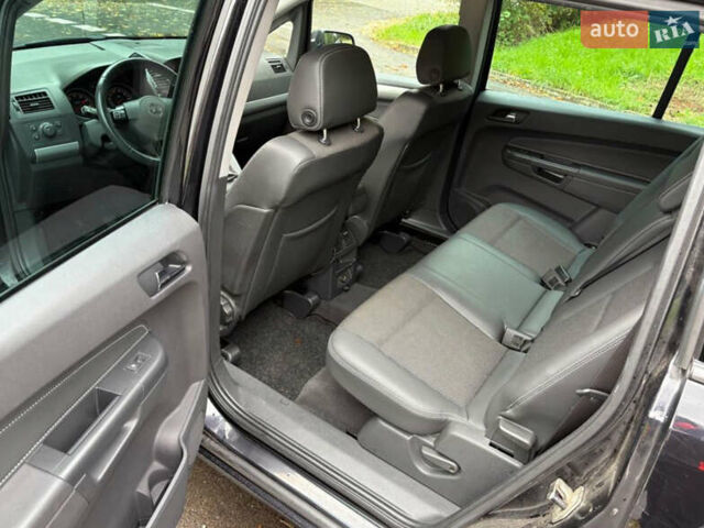 Опель Zafira Tourer 2011 в Ровно на Automoto.ua Черный Опель Zafira Tourer, объемом двигателя 1.8 л и пробегом 192 тыс. км за 6950 $, фото 5 на Automoto.ua