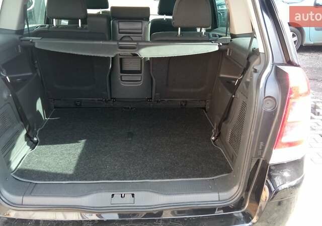 Опель Zafira Tourer 2011 в Луцке на Automoto.ua Черный Опель Zafira Tourer, объемом двигателя 0 л и пробегом 167 тыс. км за 7300 $, фото 11 на Automoto.ua