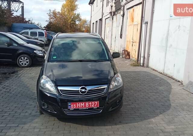 Опель Zafira Tourer 2011 в Луцке на Automoto.ua Черный Опель Zafira Tourer, объемом двигателя 0 л и пробегом 167 тыс. км за 7300 $, фото 15 на Automoto.ua