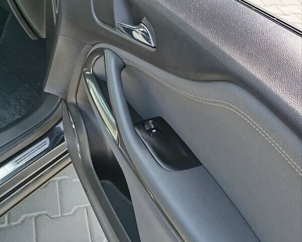Черный Опель Zafira Tourer, объемом двигателя 1.96 л и пробегом 223 тыс. км за 9200 $, фото 18 на Automoto.ua
