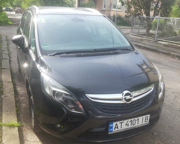 Чорний Опель Zafira Tourer, об'ємом двигуна 1.36 л та пробігом 198 тис. км за 9000 $, фото 6 на Automoto.ua