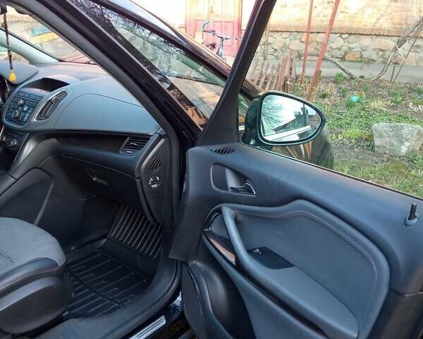 Чорний Опель Zafira Tourer, об'ємом двигуна 1.6 л та пробігом 259 тис. км за 9800 $, фото 8 на Automoto.ua