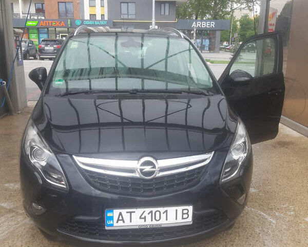 Чорний Опель Zafira Tourer, об'ємом двигуна 1.36 л та пробігом 198 тис. км за 9000 $, фото 12 на Automoto.ua