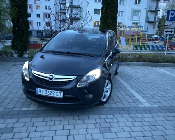 Черный Опель Zafira Tourer, объемом двигателя 2 л и пробегом 275 тыс. км за 9600 $, фото 13 на Automoto.ua