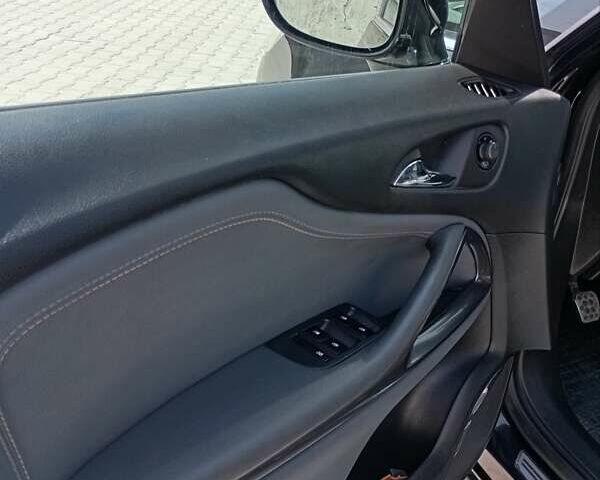 Черный Опель Zafira Tourer, объемом двигателя 1.96 л и пробегом 223 тыс. км за 9200 $, фото 7 на Automoto.ua