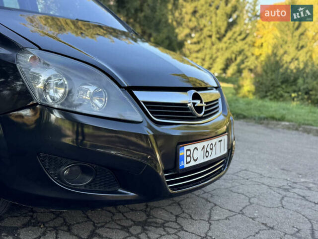 Опель Zafira Tourer 2013 у Рівному на Automoto.ua Чорний Опель Zafira Tourer, об'ємом двигуна 1.69 л та пробігом 262 тис. км за 5999 $, фото 7 на Automoto.ua