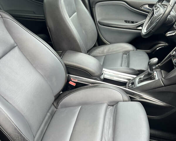 Опель Zafira Tourer 2013 у Дніпро (Дніпропетровську) на Automoto.ua Чорний Опель Zafira Tourer, об'ємом двигуна 2 л та пробігом 199 тис. км за 11999 $, фото 50 на Automoto.ua