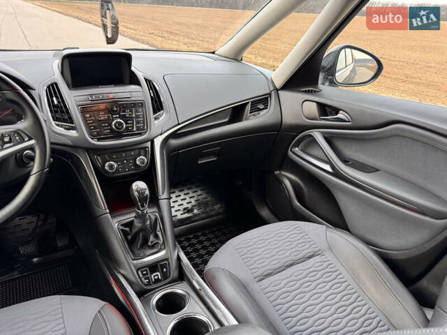 Чорний Опель Zafira Tourer, об'ємом двигуна 2 л та пробігом 198 тис. км за 9888 $, фото 57 на Automoto.ua