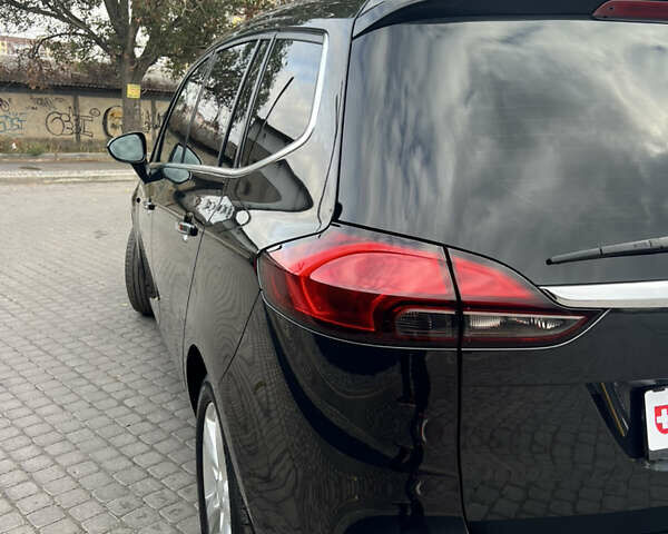 Опель Zafira Tourer 2013 у Дніпро (Дніпропетровську) на Automoto.ua Чорний Опель Zafira Tourer, об'ємом двигуна 2 л та пробігом 199 тис. км за 11999 $, фото 44 на Automoto.ua