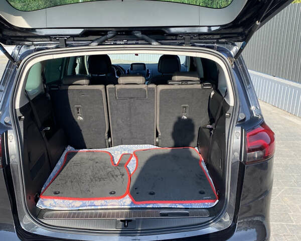 Чорний Опель Zafira Tourer, об'ємом двигуна 1.6 л та пробігом 280 тис. км за 11500 $, фото 5 на Automoto.ua