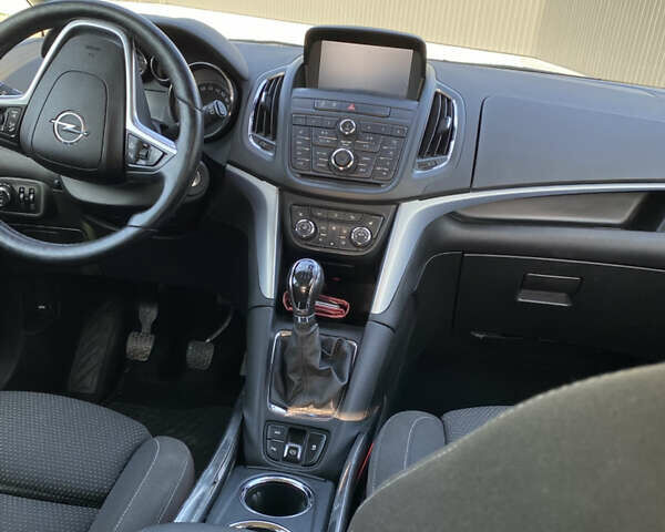 Чорний Опель Zafira Tourer, об'ємом двигуна 1.6 л та пробігом 280 тис. км за 11500 $, фото 9 на Automoto.ua