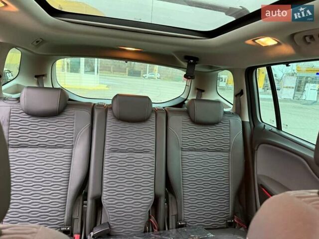 Чорний Опель Zafira Tourer, об'ємом двигуна 1.6 л та пробігом 192 тис. км за 12900 $, фото 14 на Automoto.ua