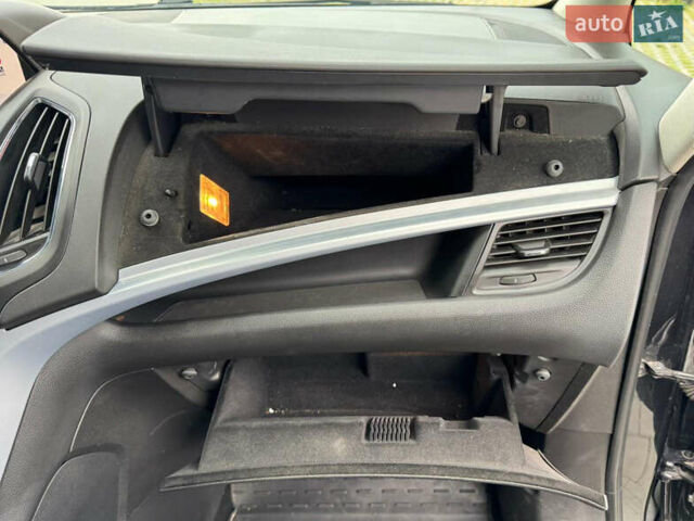 Чорний Опель Zafira Tourer, об'ємом двигуна 1.6 л та пробігом 125 тис. км за 10399 $, фото 26 на Automoto.ua