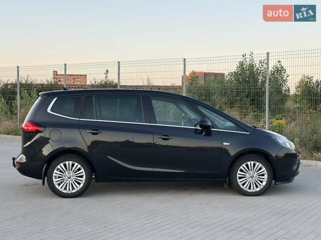 Черный Опель Zafira Tourer, объемом двигателя 1.6 л и пробегом 204 тыс. км за 11200 $, фото 7 на Automoto.ua