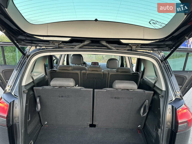 Черный Опель Zafira Tourer, объемом двигателя 1.6 л и пробегом 204 тыс. км за 11200 $, фото 11 на Automoto.ua