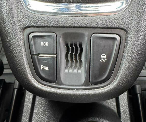 Чорний Опель Zafira Tourer, об'ємом двигуна 1.6 л та пробігом 125 тис. км за 10399 $, фото 16 на Automoto.ua