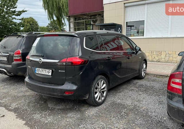 Чорний Опель Zafira Tourer, об'ємом двигуна 1.6 л та пробігом 125 тис. км за 10399 $, фото 4 на Automoto.ua