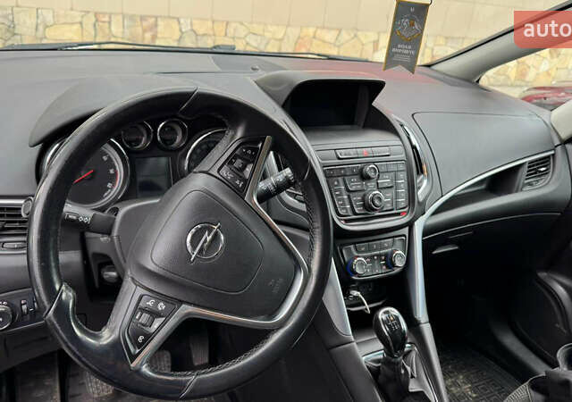 Чорний Опель Zafira Tourer, об'ємом двигуна 1.6 л та пробігом 125 тис. км за 10399 $, фото 11 на Automoto.ua